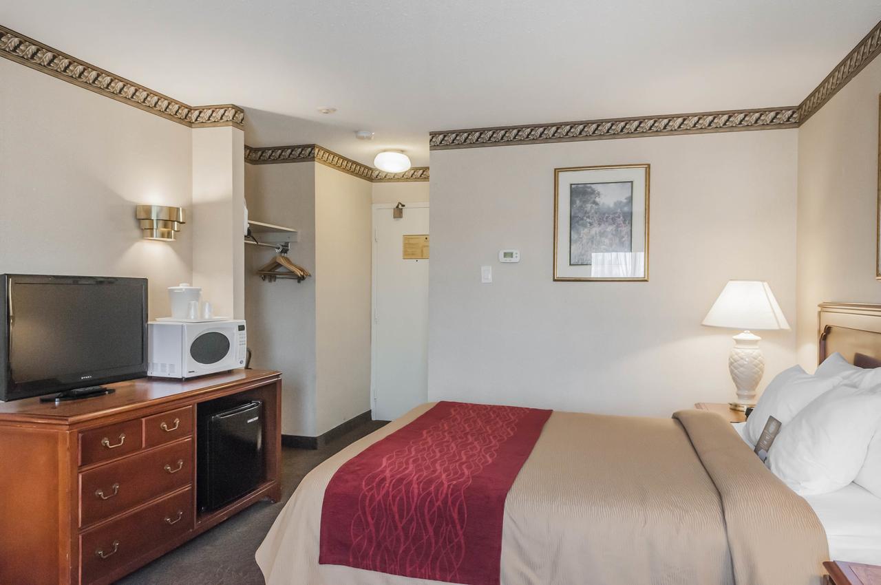 Comfort Inn Meadowvale Mississauga Luaran gambar