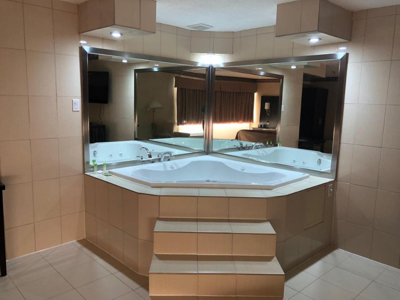 Comfort Inn Meadowvale Mississauga Luaran gambar