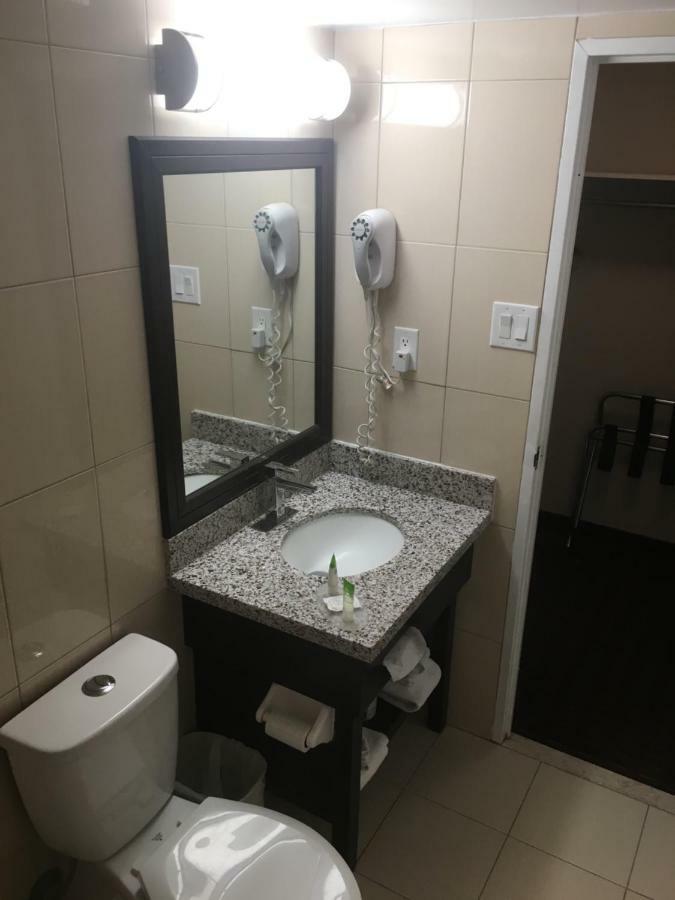 Comfort Inn Meadowvale Mississauga Luaran gambar
